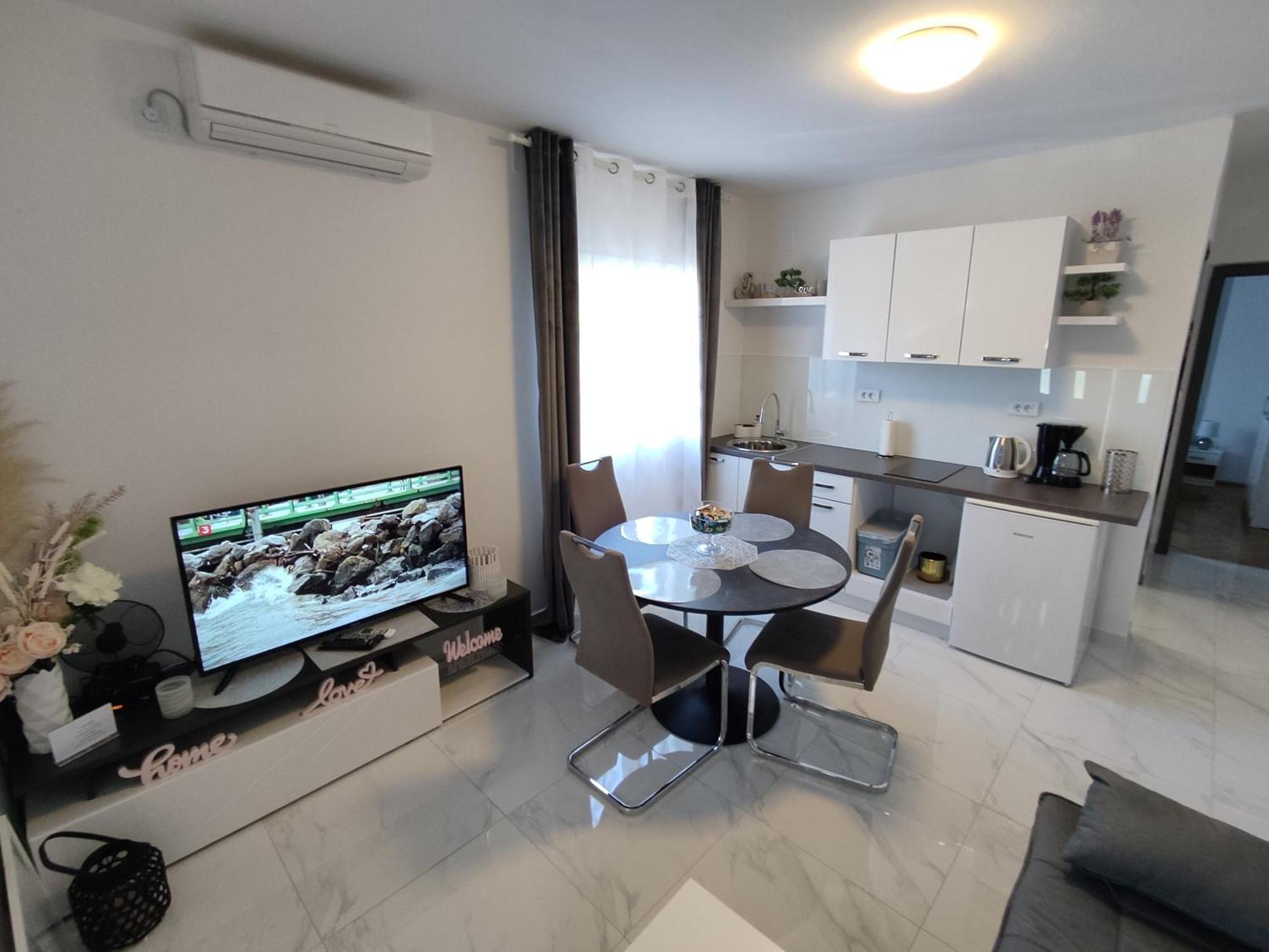 Sun House Daire Brzac Dış mekan fotoğraf