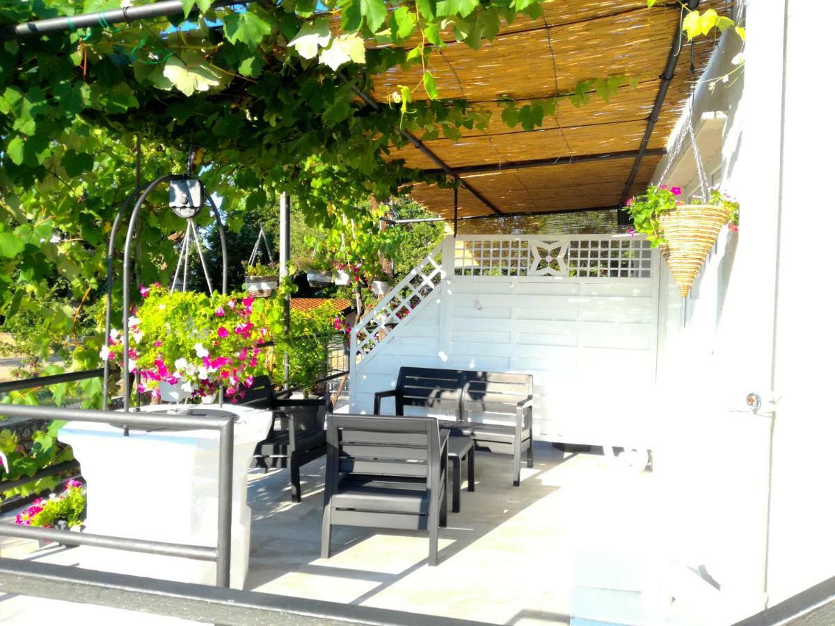 Sun House Daire Brzac Dış mekan fotoğraf